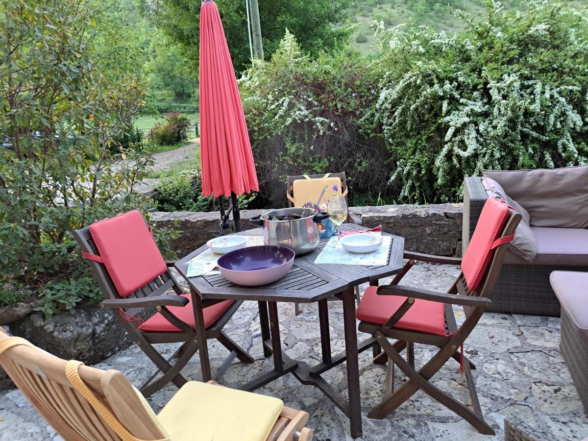 Bed and Breakfast Le Moulin Des Cavaliers La Rouquette Esterno foto